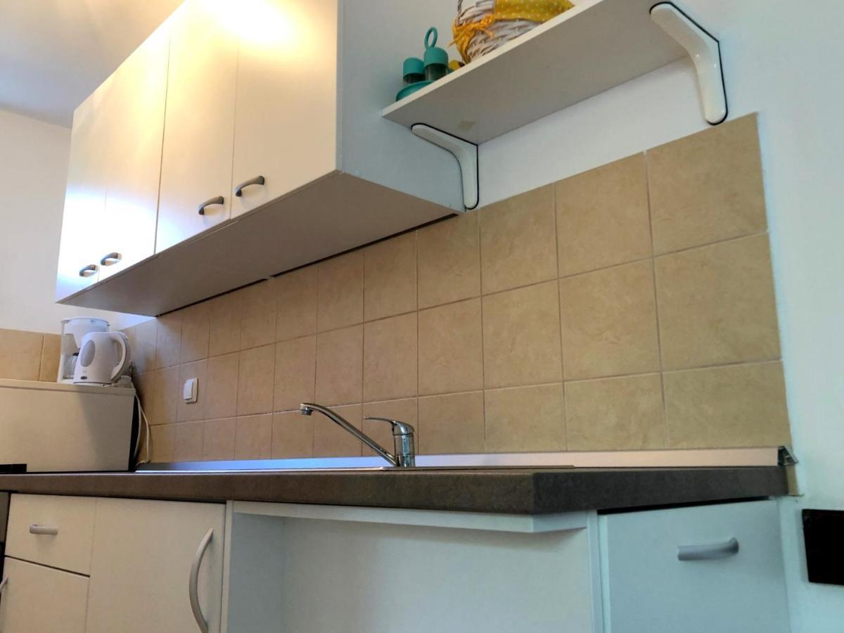 Miramar Gardenn Apartmment Banjol Екстер'єр фото