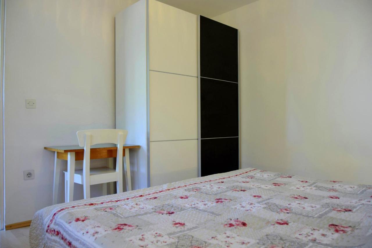 Miramar Gardenn Apartmment Banjol Екстер'єр фото