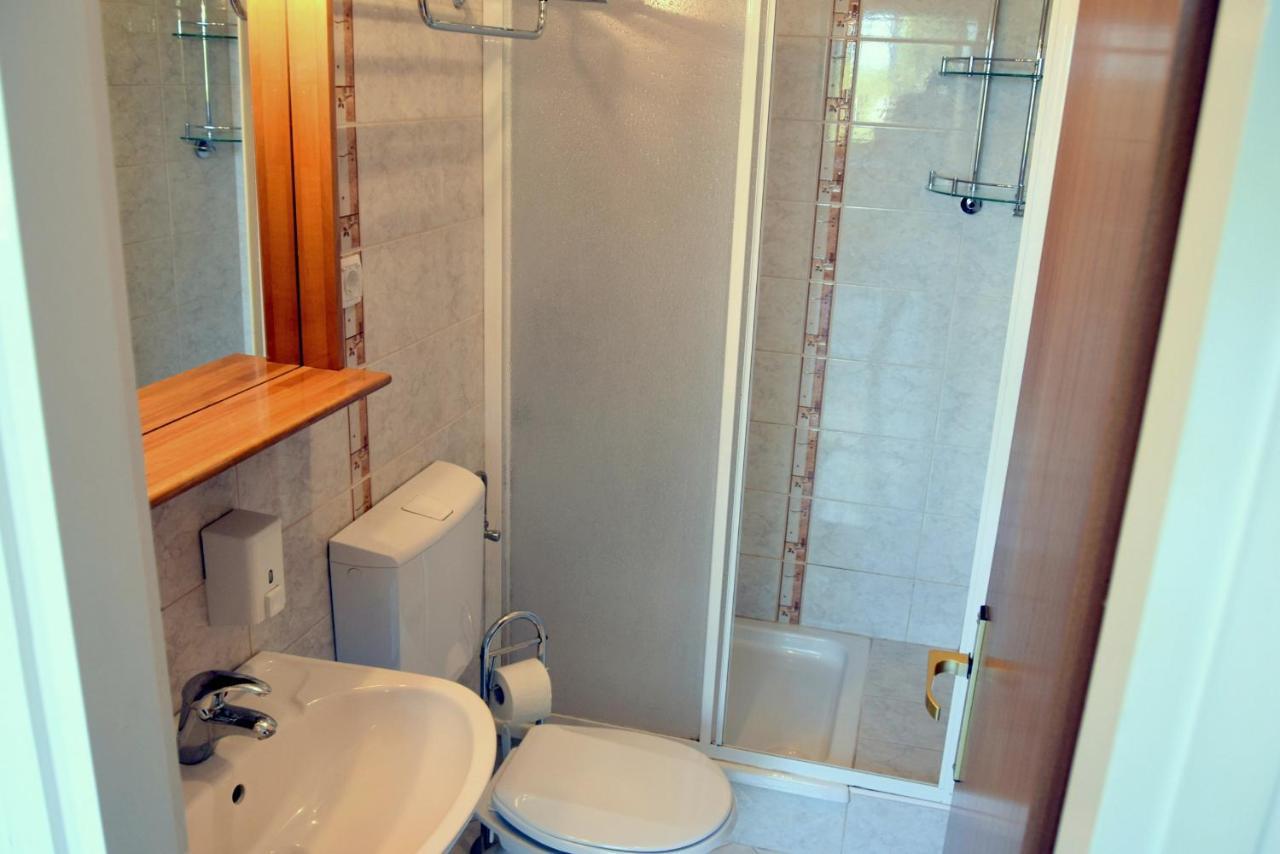Miramar Gardenn Apartmment Banjol Екстер'єр фото