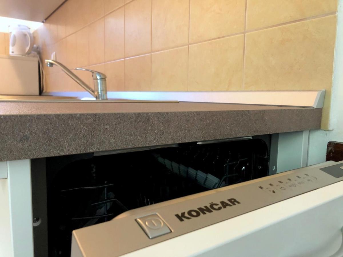 Miramar Gardenn Apartmment Banjol Екстер'єр фото
